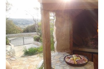 Хърватска Privát Kolan, Екстериор